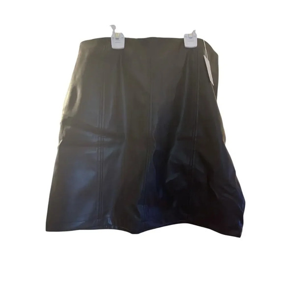 Mangopop, New Black Leather Mini Skirt, Large - Picture 1 of 2